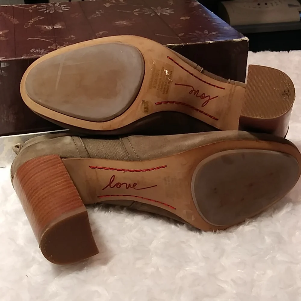 ED Mahoney by Ellen leather suede heel ankle booties women Sz 8.5 neutral beige
